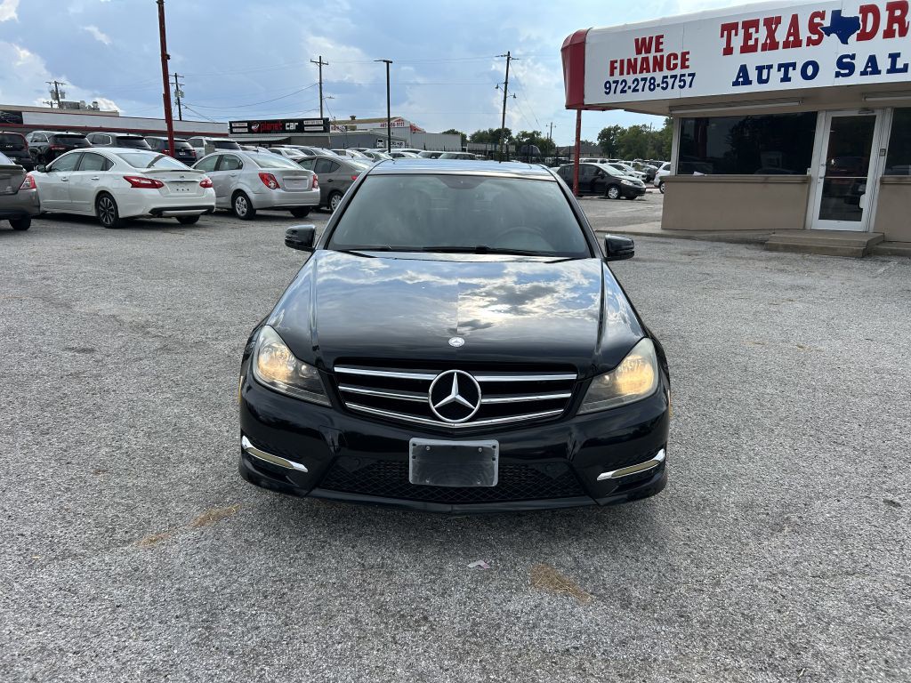 2014 Mercedes-Benz C-Class Image 2