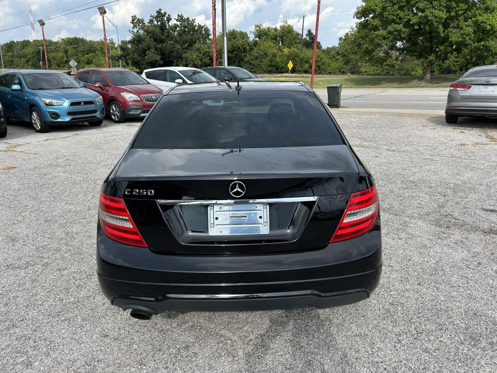 2014 Mercedes-Benz C-Class Image 6