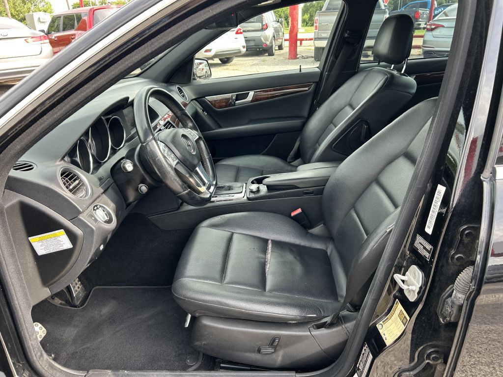 2014 Mercedes-Benz C-Class Image 11