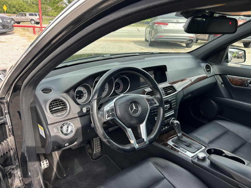 2014 Mercedes-Benz C-Class Image 12