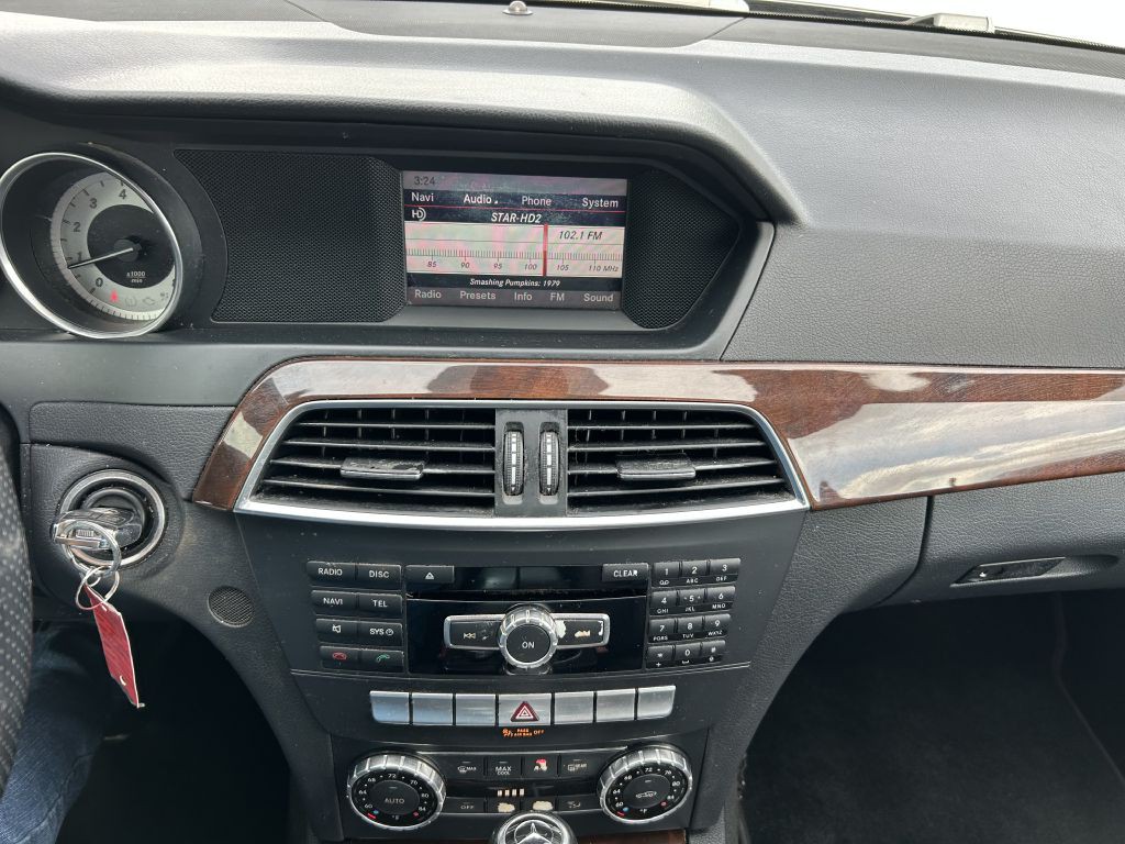 2014 Mercedes-Benz C-Class Image 19