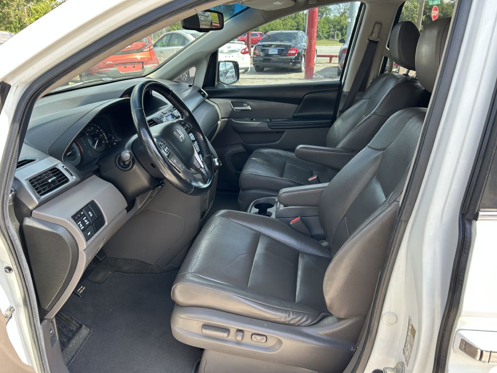 2012 Honda Odyssey Image 8