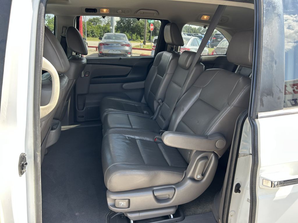 2012 Honda Odyssey Image 12