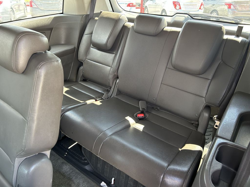 2012 Honda Odyssey Image 13