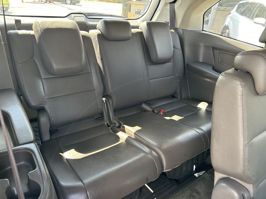 2012 Honda Odyssey Image 17