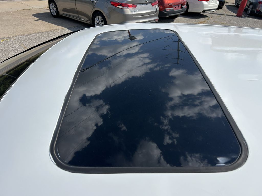 2012 Honda Odyssey Image 21