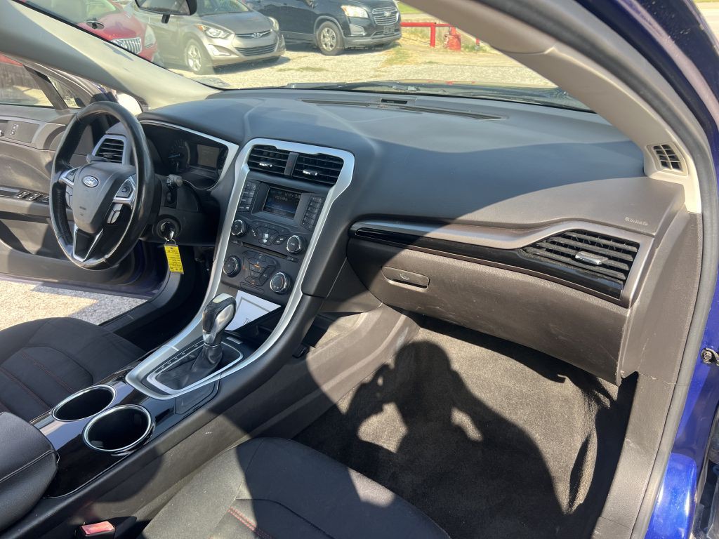 2013 Ford Fusion Image 19