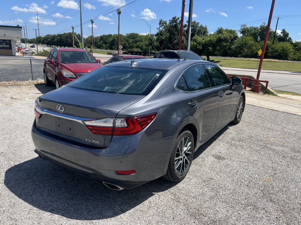 2016 Lexus ES Image 6