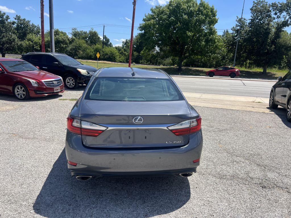 2016 Lexus ES Image 7