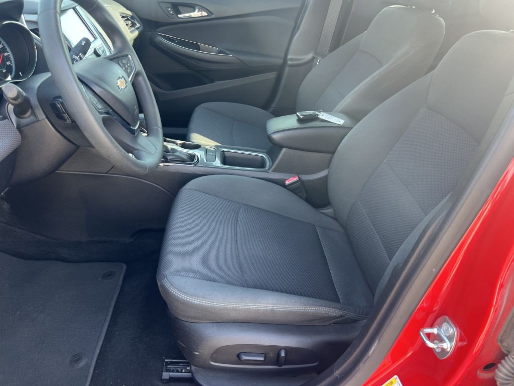 2018 Chevrolet Cruze Image 13
