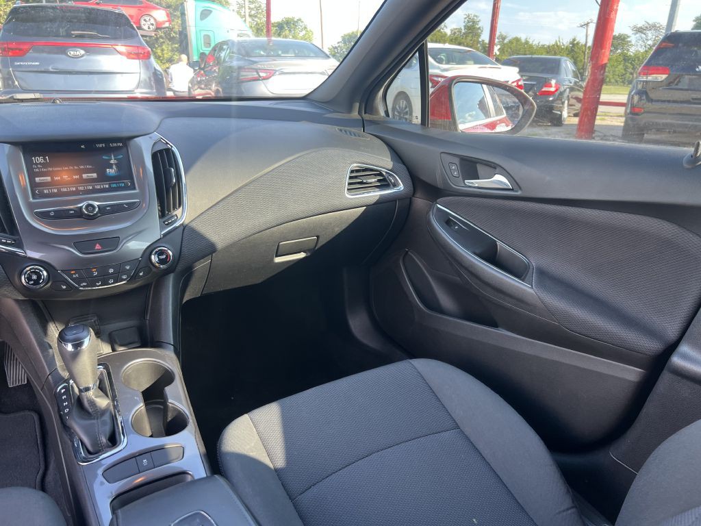 2018 Chevrolet Cruze Image 18