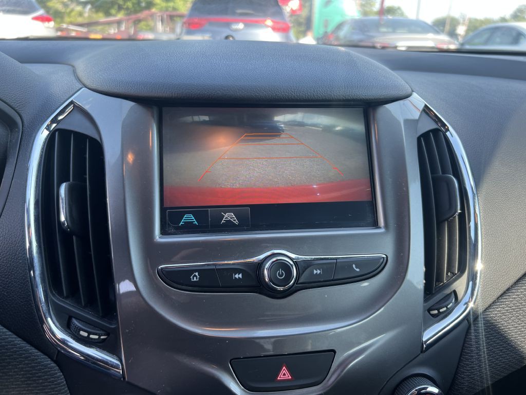 2018 Chevrolet Cruze Image 23