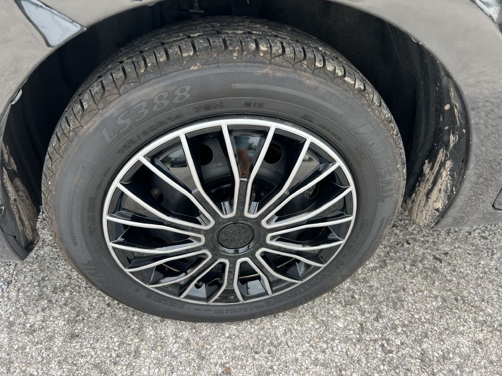 2017 Mitsubishi Mirage Image 11