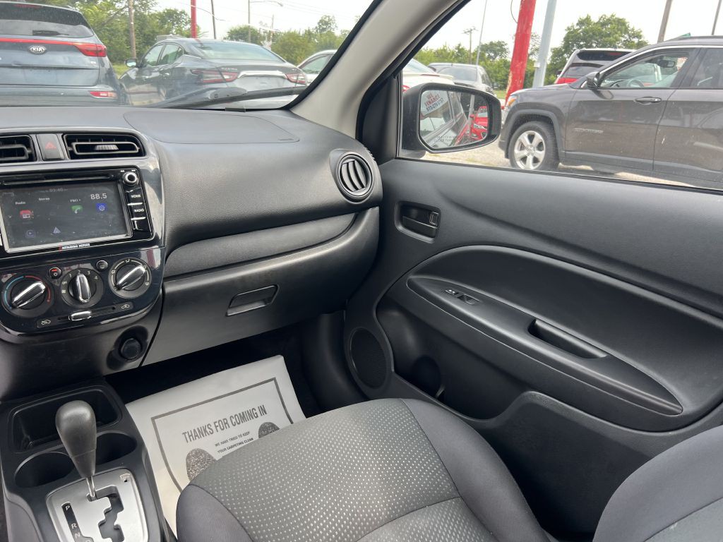 2017 Mitsubishi Mirage Image 16