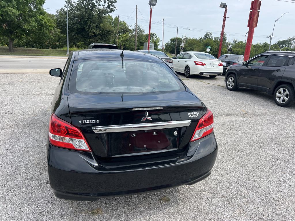 2017 Mitsubishi Mirage Image 9