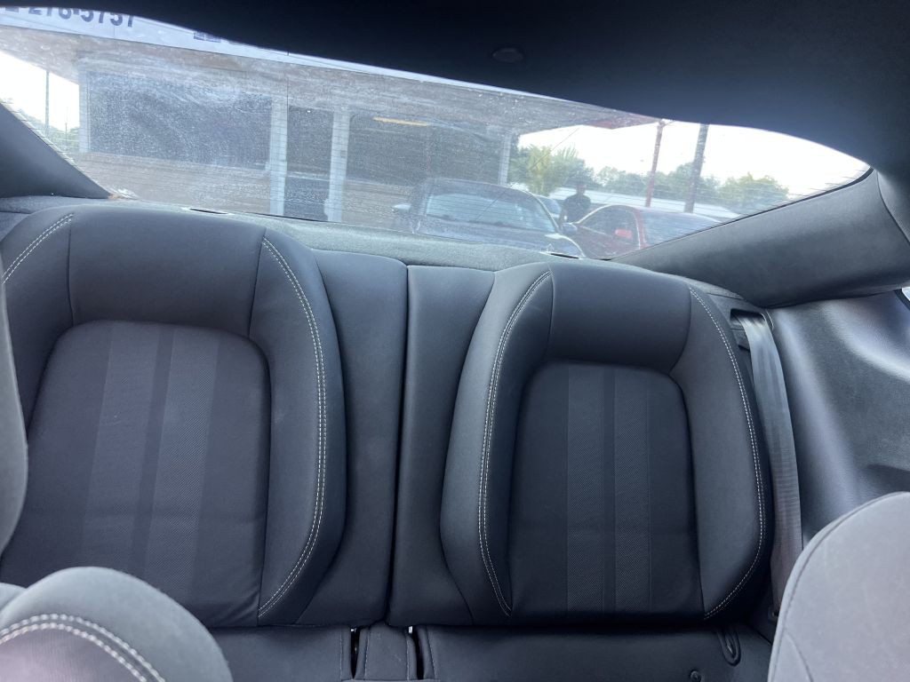 2018 Ford Mustang Image 27