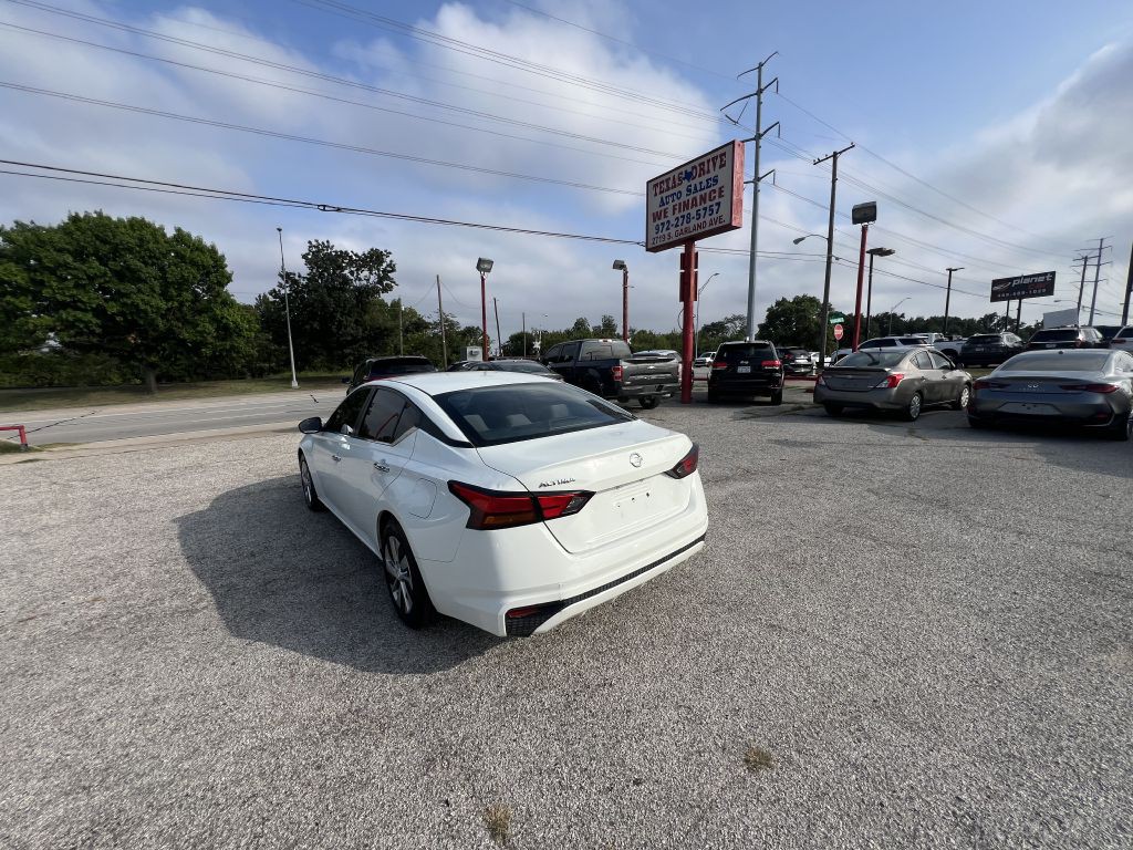 2022 Nissan Altima Image 5