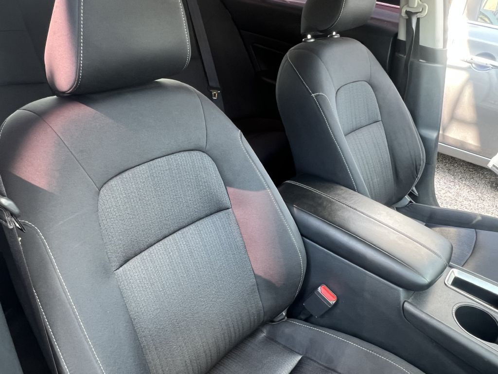 2022 Nissan Altima Image 22