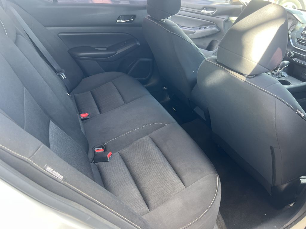 2022 Nissan Altima Image 23