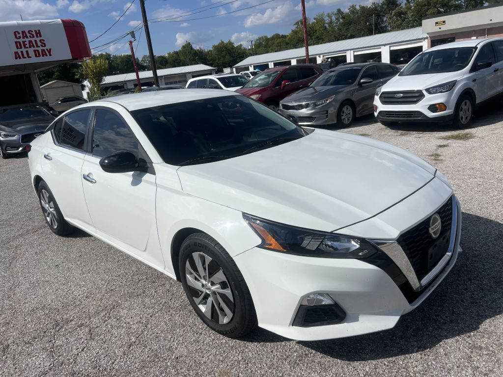 2022 Nissan Altima Image 5