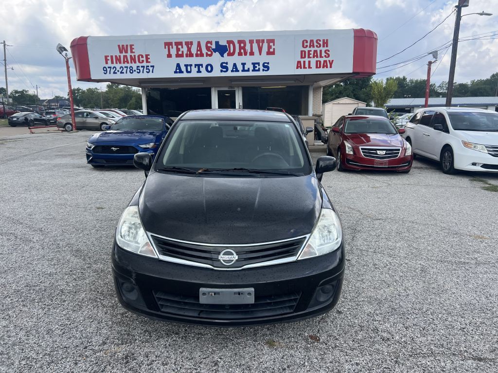 2011 Nissan Versa Image 3