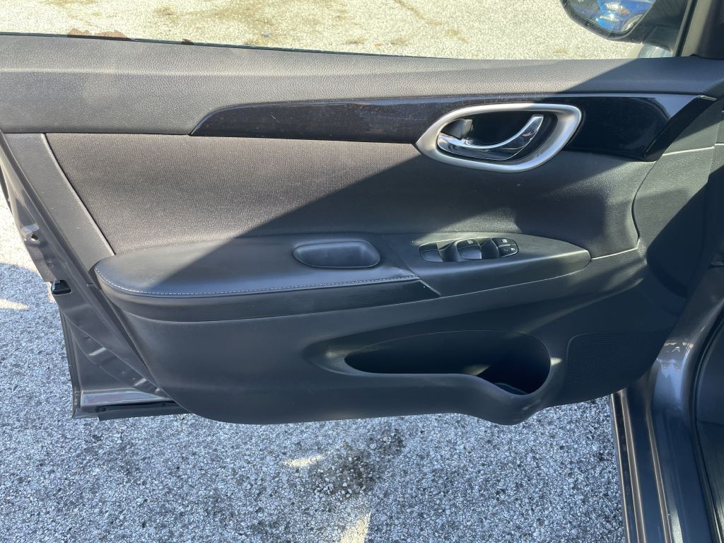 2019 Nissan Sentra Image 7