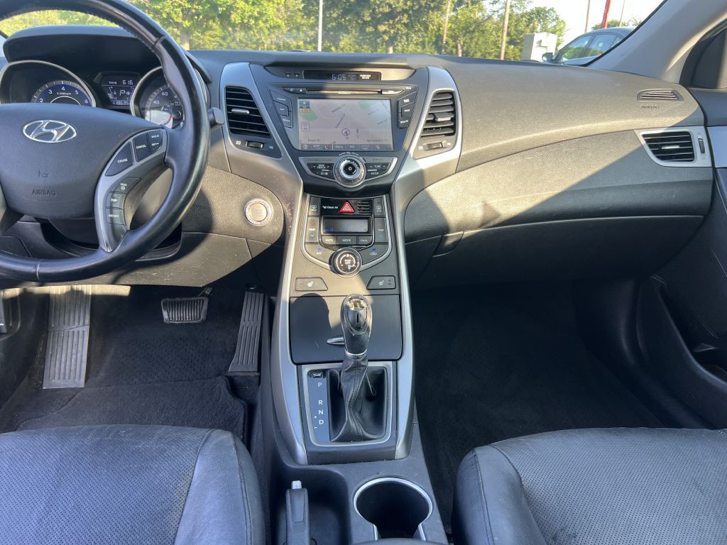 2014 Hyundai Elantra Image 16