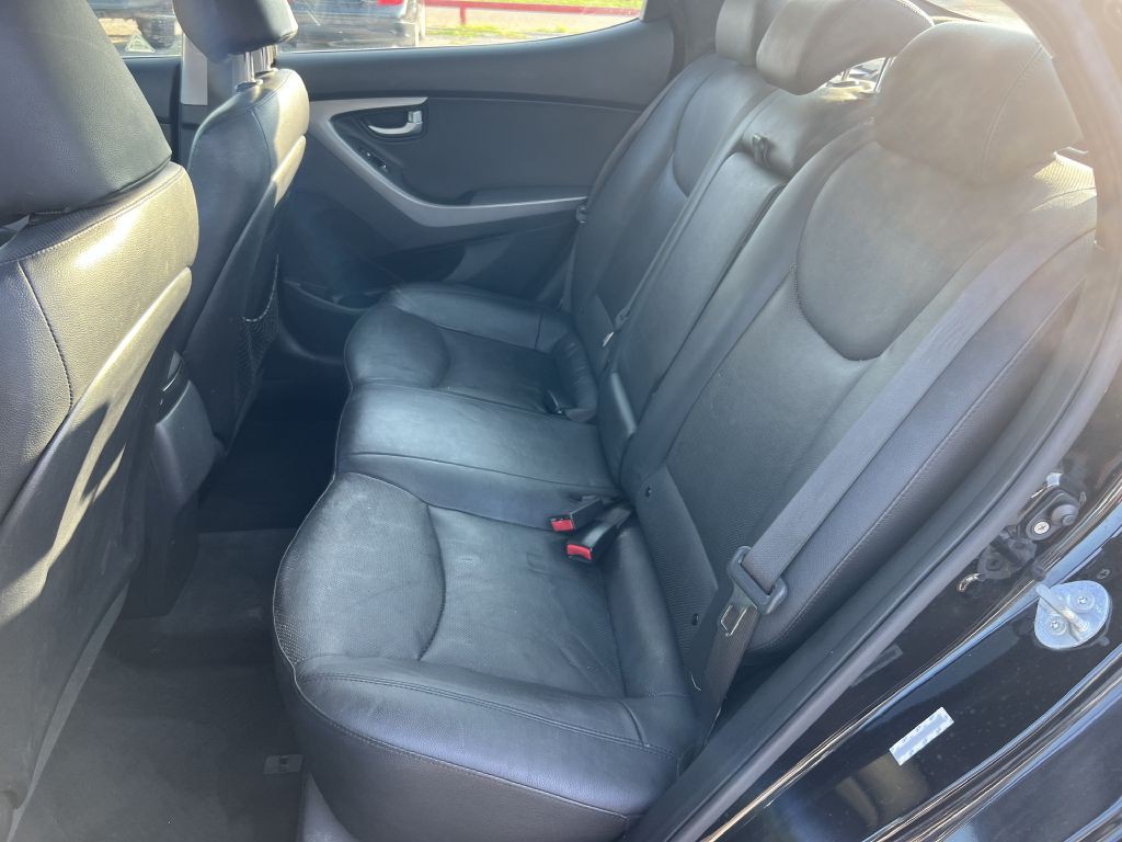 2014 Hyundai Elantra Image 19