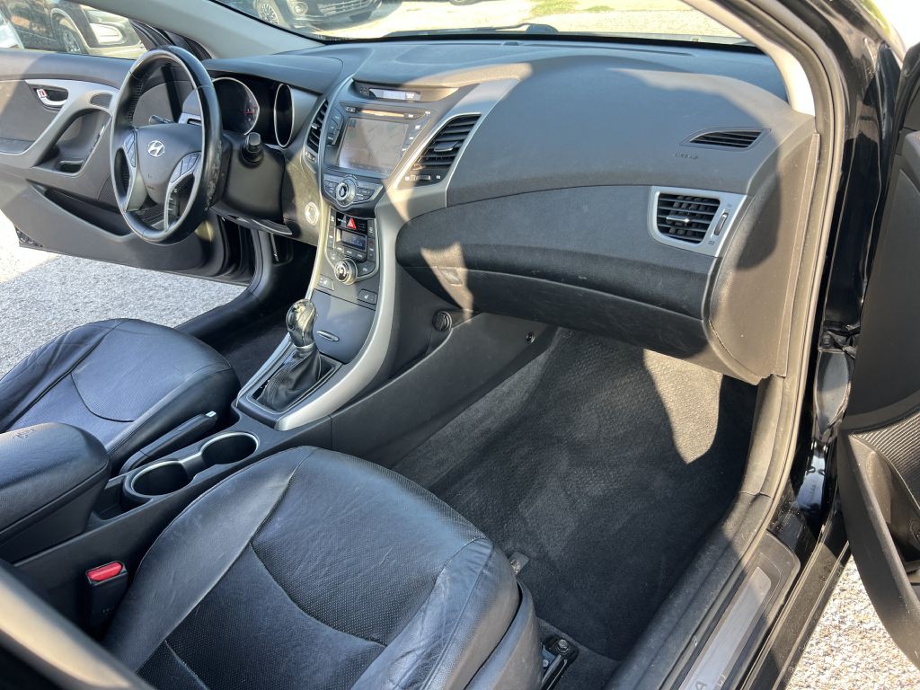2014 Hyundai Elantra Image 20