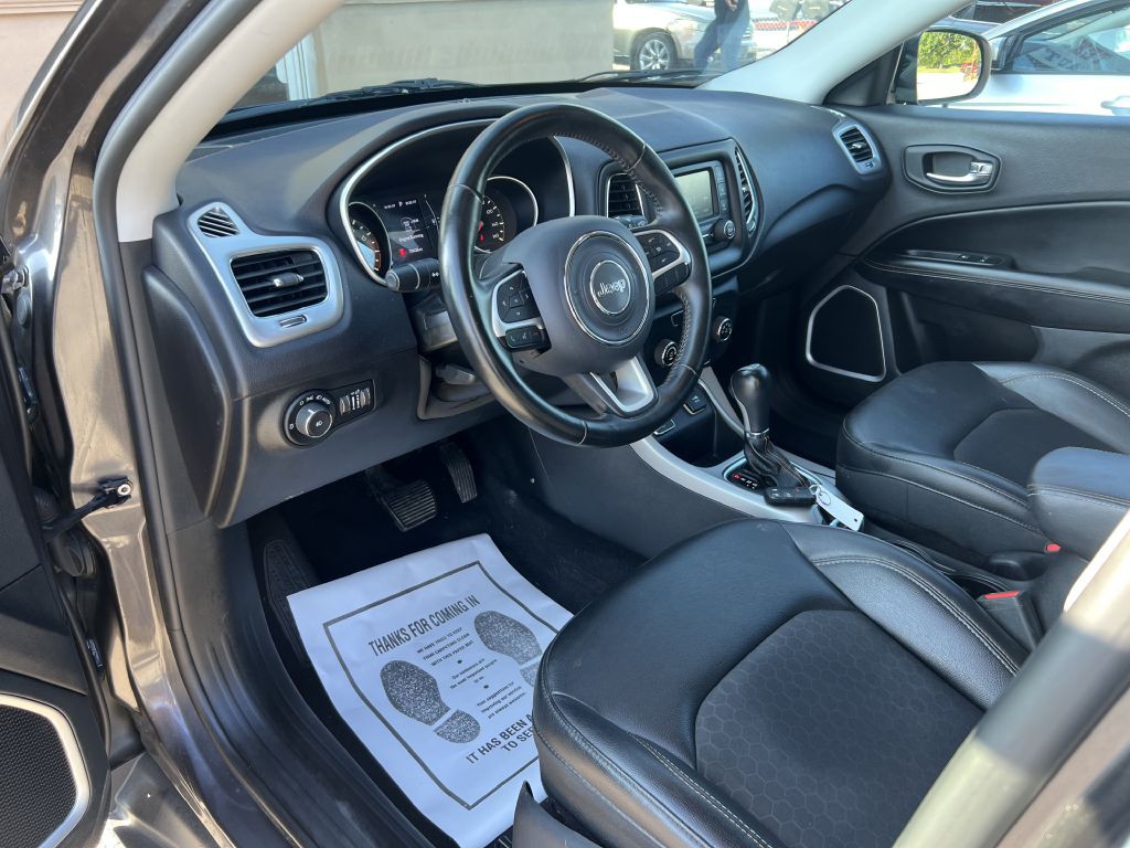 2018 Jeep Compass Image 11