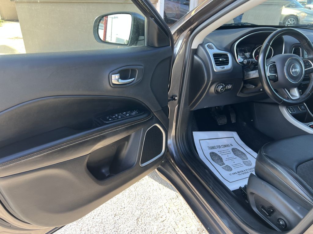 2018 Jeep Compass Image 12