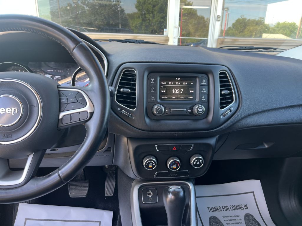 2018 Jeep Compass Image 16