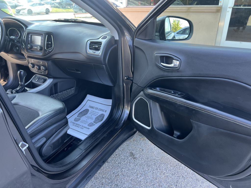 2018 Jeep Compass Image 23