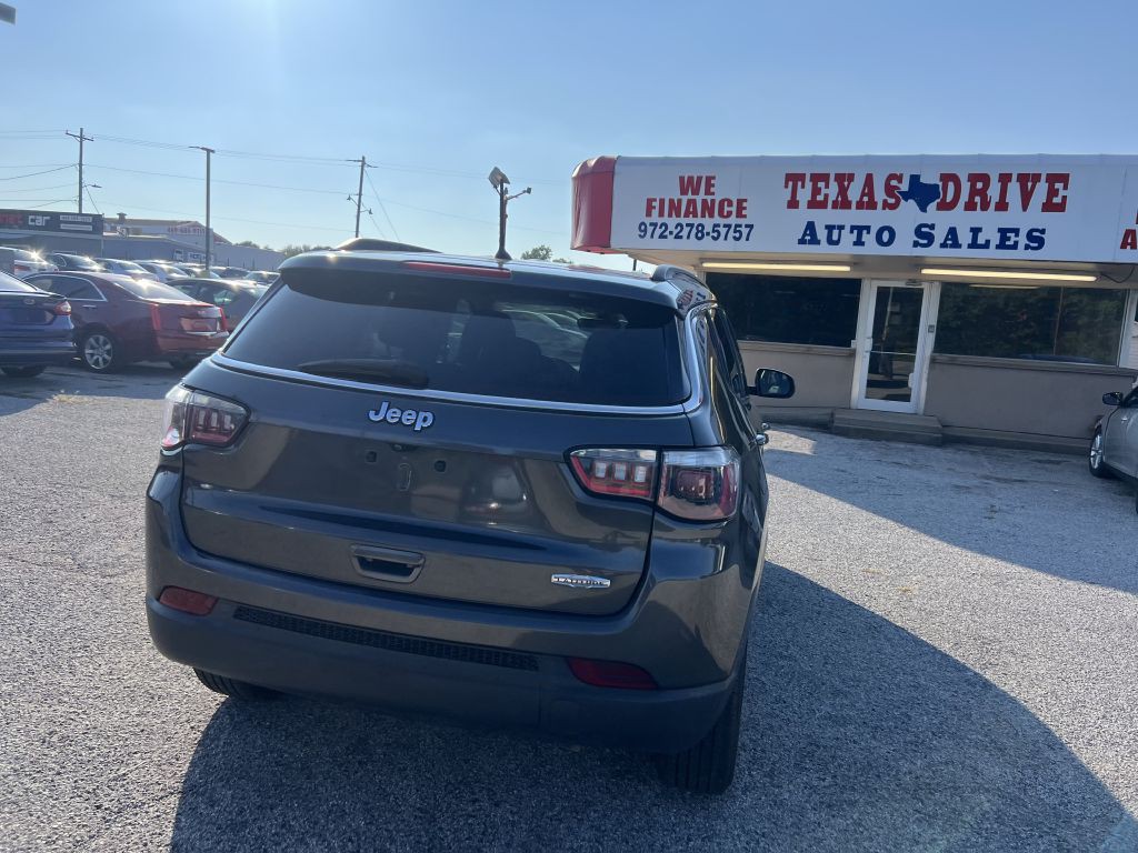 2018 Jeep Compass Image 8