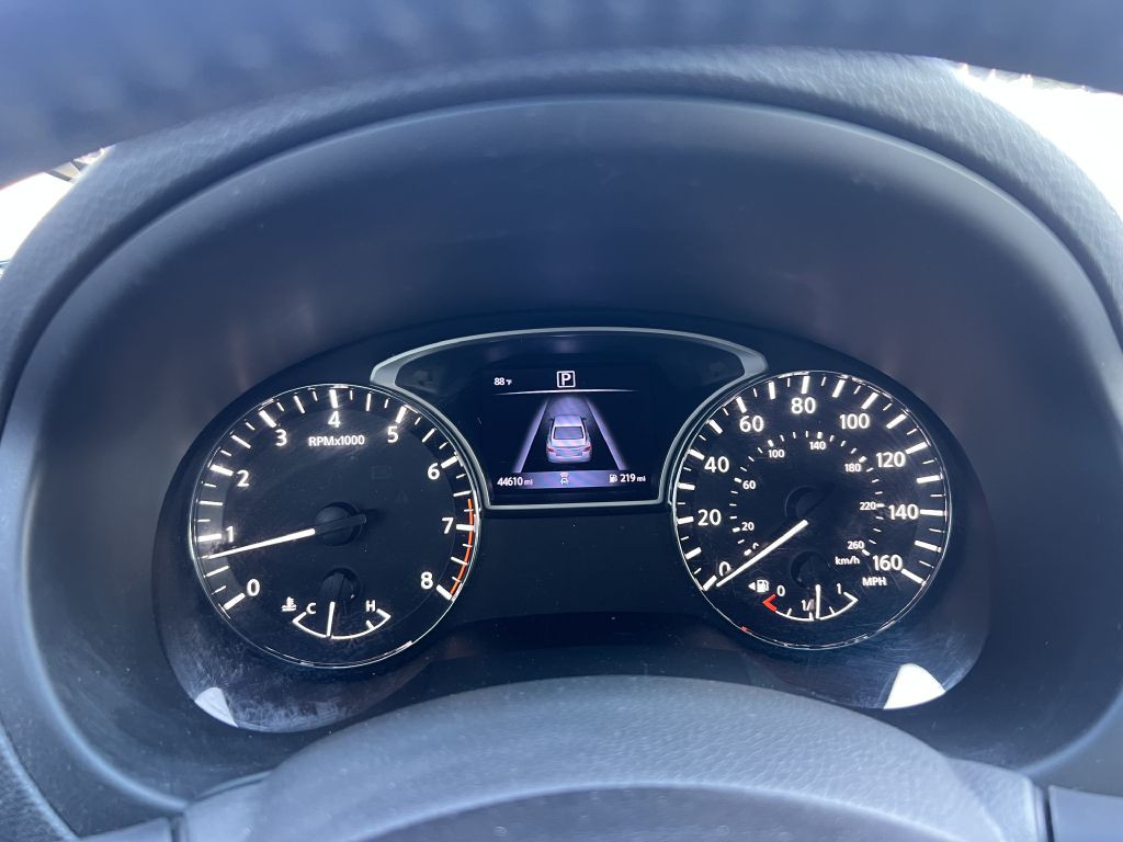 2018 Nissan Altima Image 10