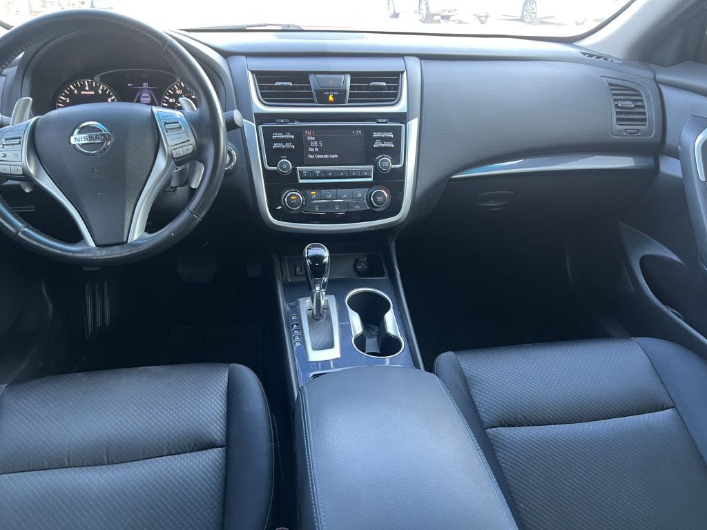2018 Nissan Altima Image 17