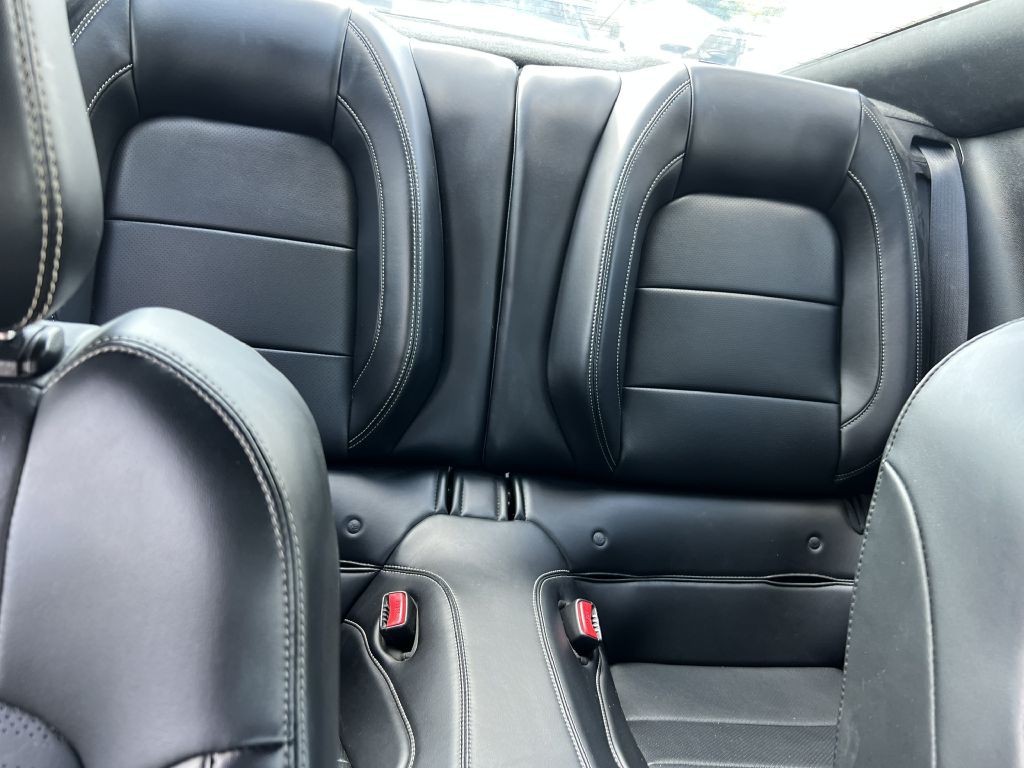 2015 Ford Mustang Image 29