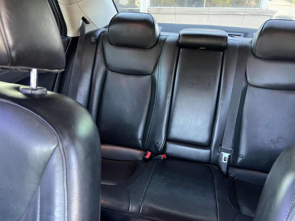 2018 Chrysler 300 Image 29