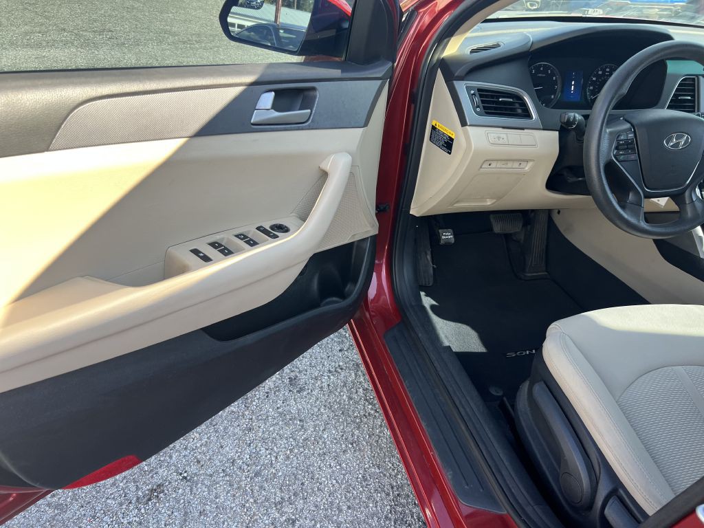 2017 Hyundai Sonata Image 12