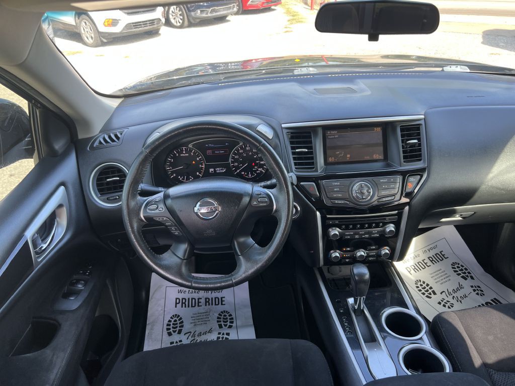 2013 Nissan Pathfinder Image 11