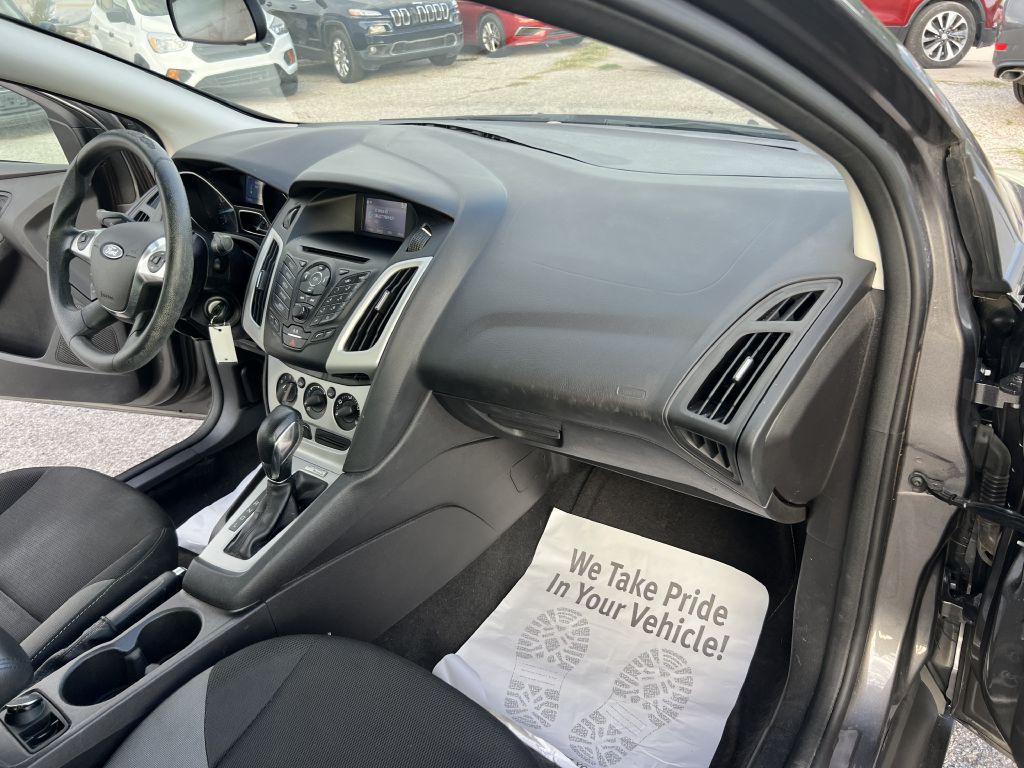 2014 Ford Focus Image 16
