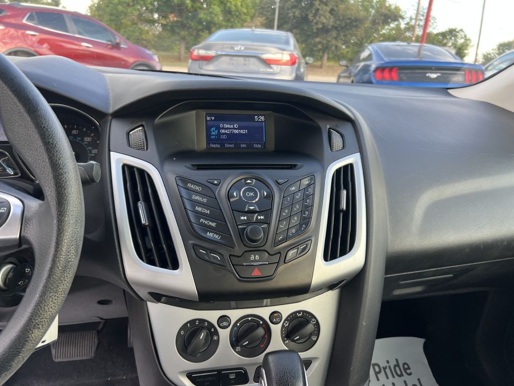 2014 Ford Focus Image 17