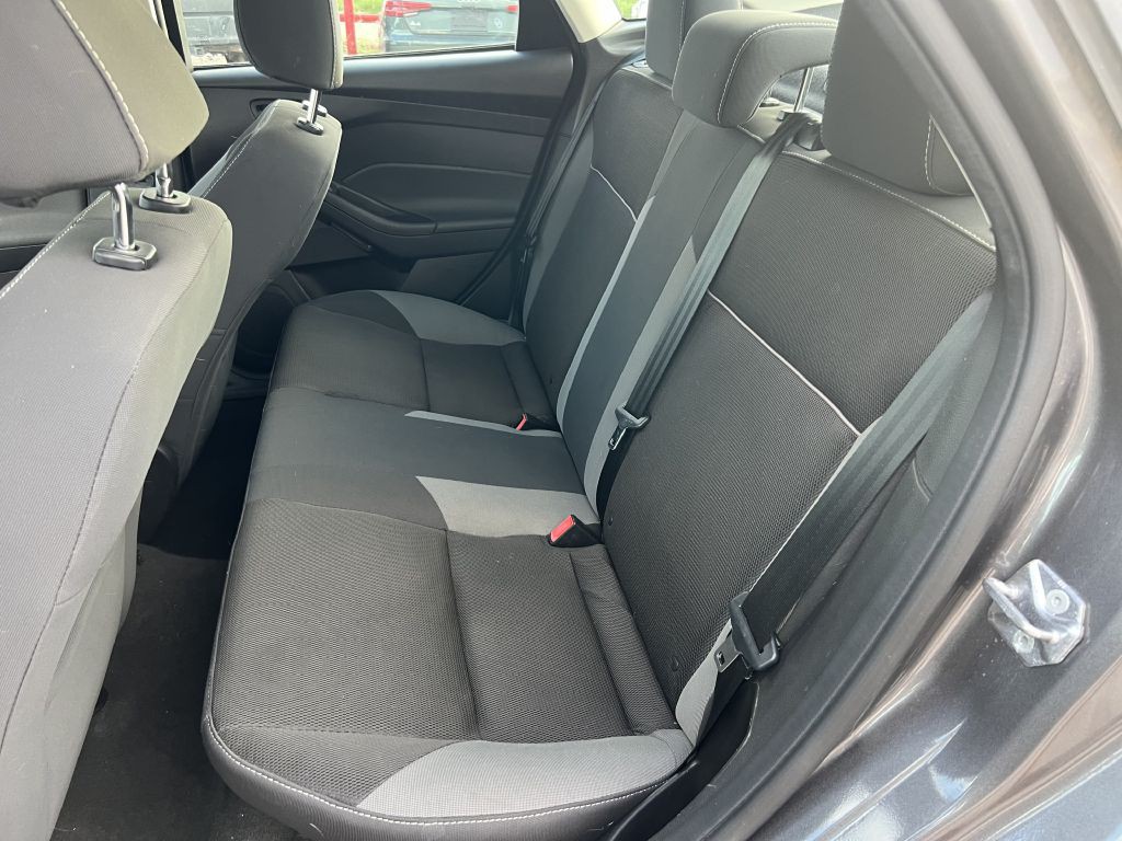 2014 Ford Focus Image 20