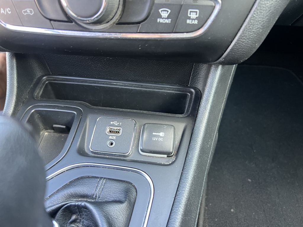 2019 Jeep Cherokee Image 18