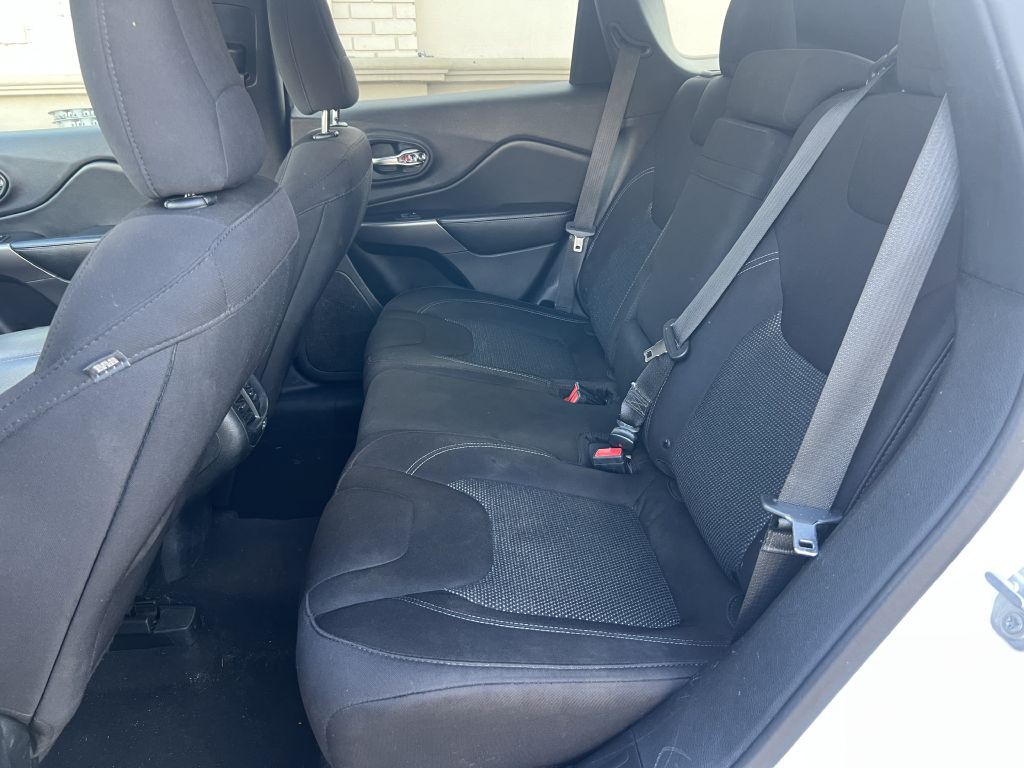 2019 Jeep Cherokee Image 20