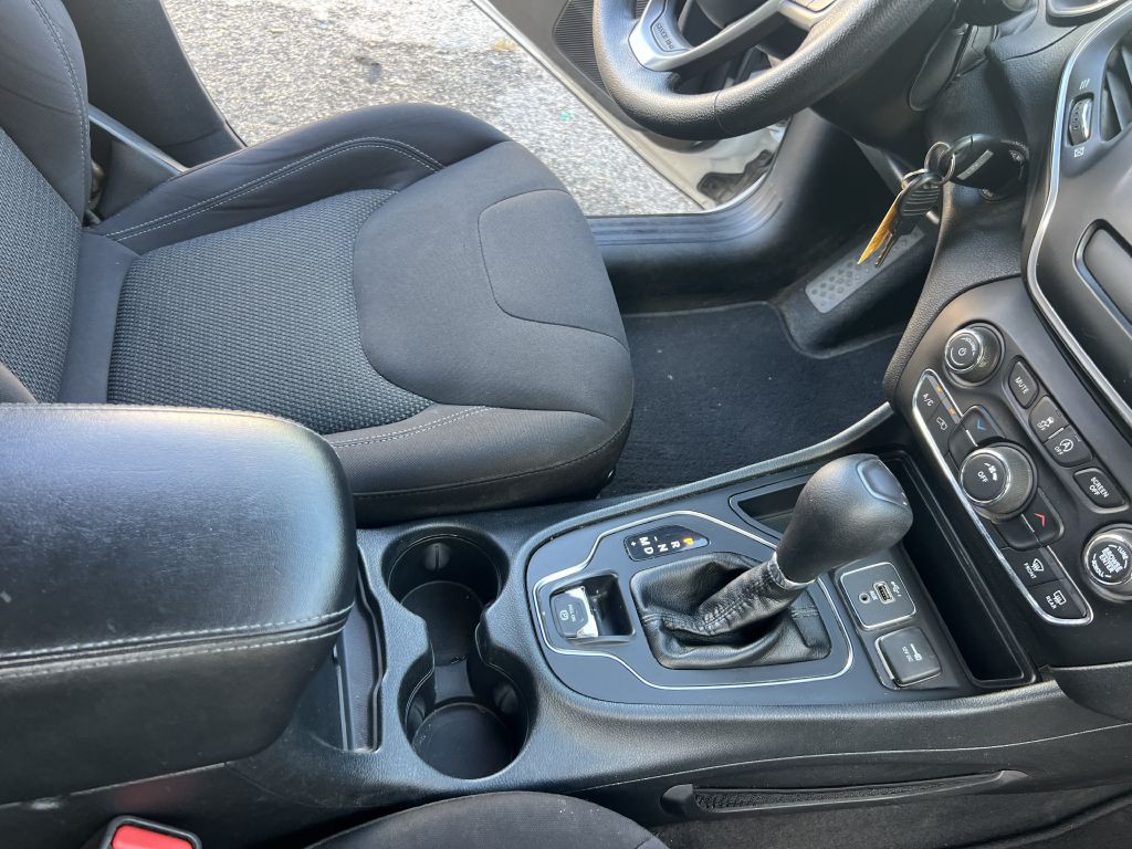 2019 Jeep Cherokee Image 23
