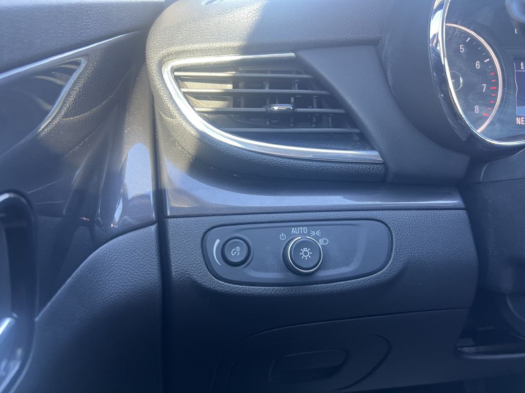 2021 Buick Enclave Image 27