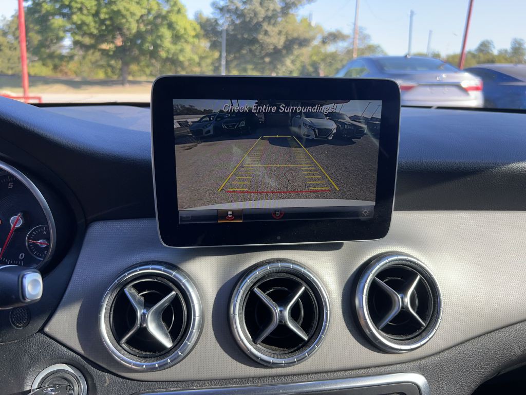 2018 Mercedes-Benz CLA-Class Image 16