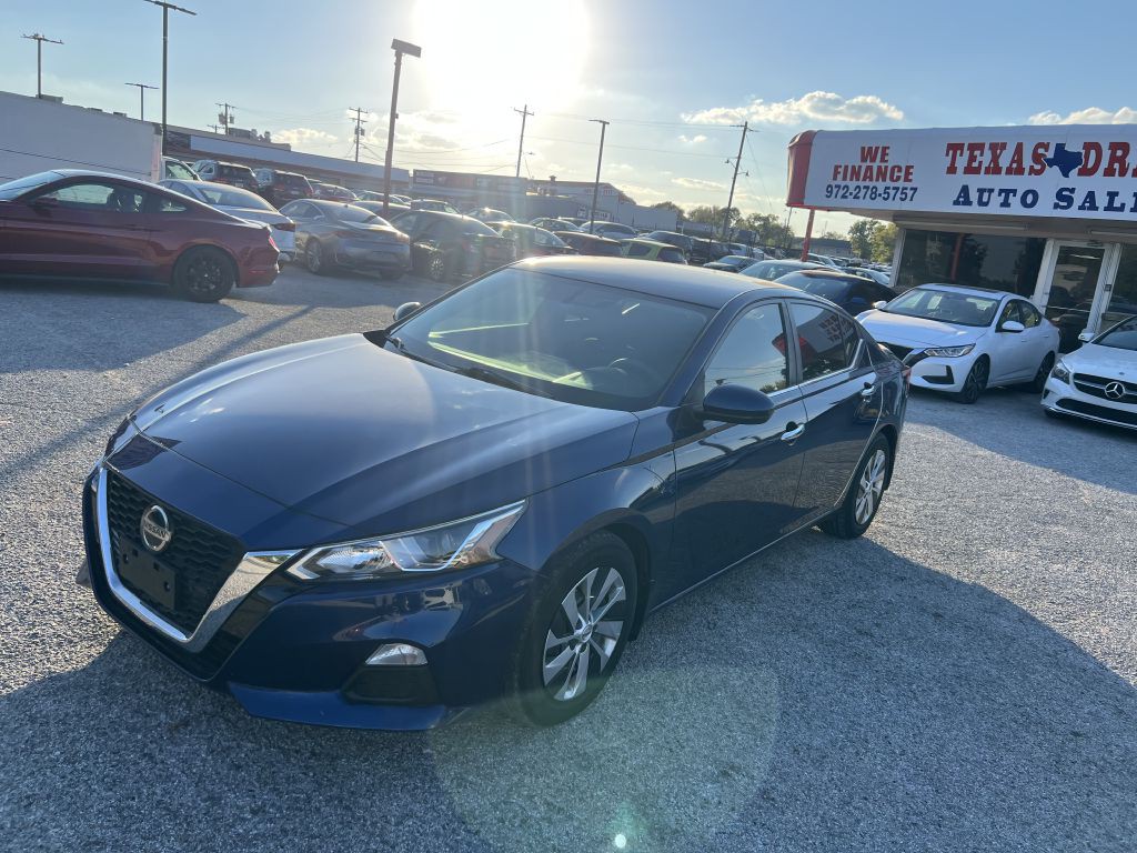 2019 Nissan Altima Image 3