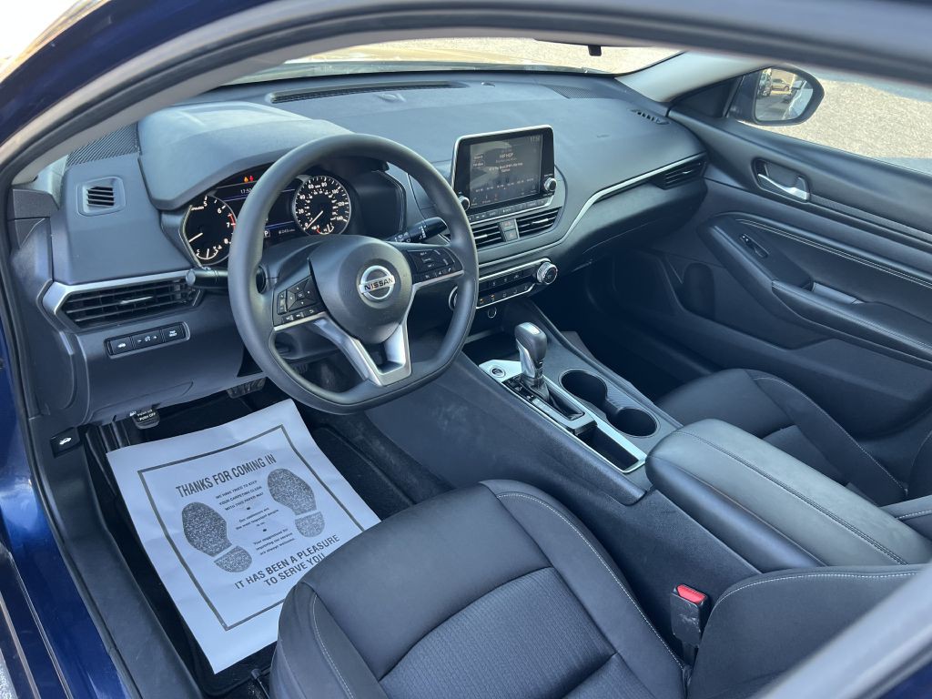 2019 Nissan Altima Image 14